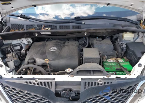 2017 Toyota Sienna Se 8 Passenger from USA, damaged, VIN 5TDXZ3DCXHS877520